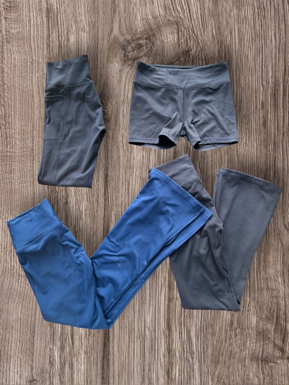 Girls Lot of 4 DSG Leggings and Shorts Size Medium